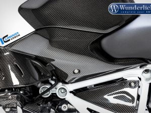 Ilmberger zijafdekking onder tank - links - carbon