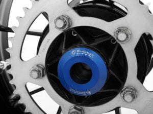 Wunderlich achterwiel afstandsbus »TRACKDAY« - kettingzijde - blauw