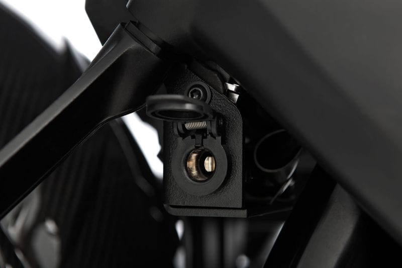 Wunderlich USB dubbele aansluiting USB / USB-C met stopcontactverplaatsing R 1300 GS - zwart - Afbeelding 4